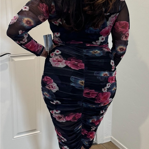 Floral Ruched Mesh Long Sleeve Midi Dress - Picture 9 of 9